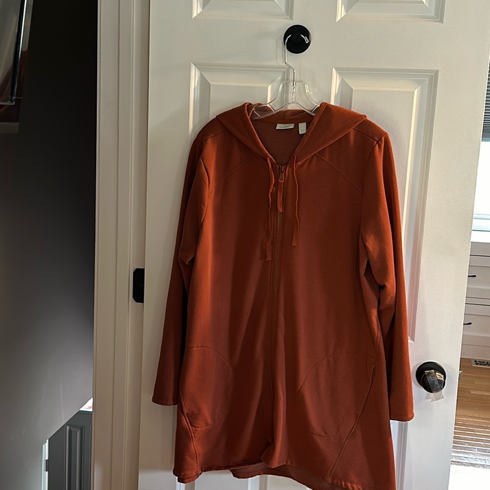 LOGO Lounge by Lori Goldstein